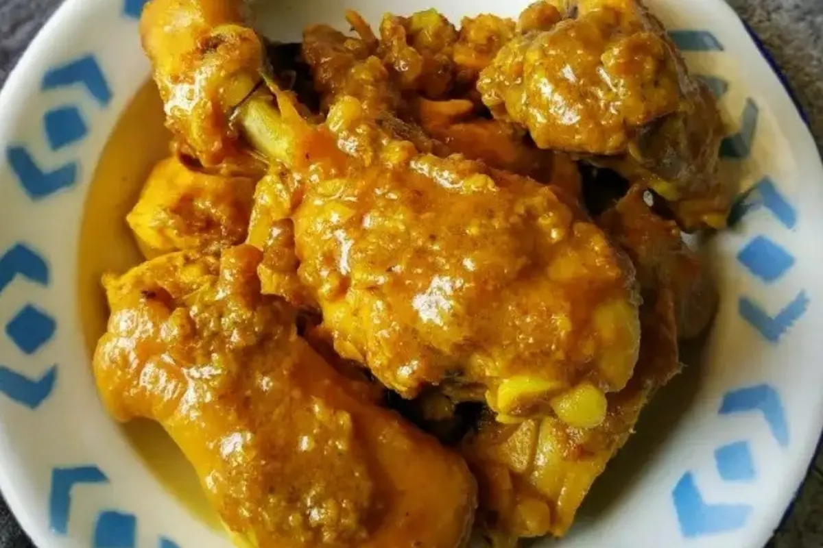 Resep ayam ungkep bumbu ketumbar untuk jadi menu sahur. (dok. Cookpad @OmahNunie)