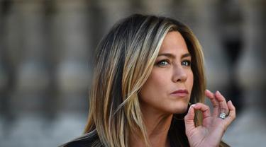 Akan Menjada Kedua Kalinya Jennifer Aniston Berpesta Dengan