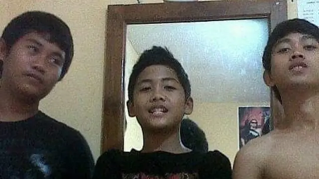 6 Foto Lawas Bintang Emon Sebelum Terkenal, Anak Pesantren