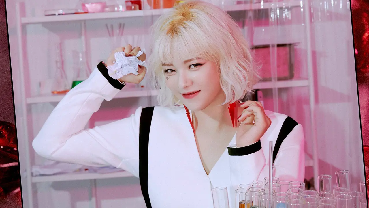 Jeongyeon Twice. (JYP via Soompi)