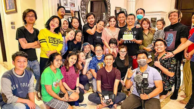 Cegah Corona, 6 Seleb Ini Rayakan Ulang Tahun di Rumah