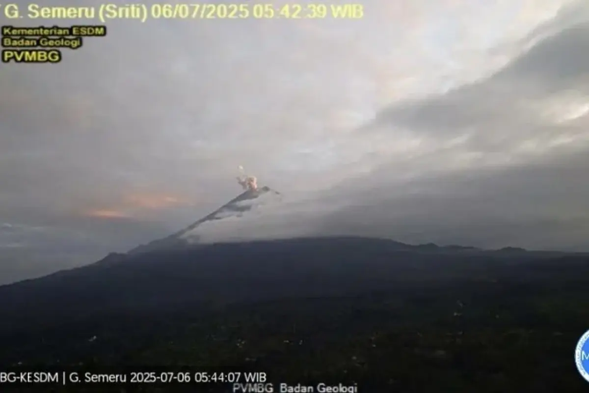 Gunung Semeru erupsi Tinggi Letusam Capai 600 Meter (Istimewa)