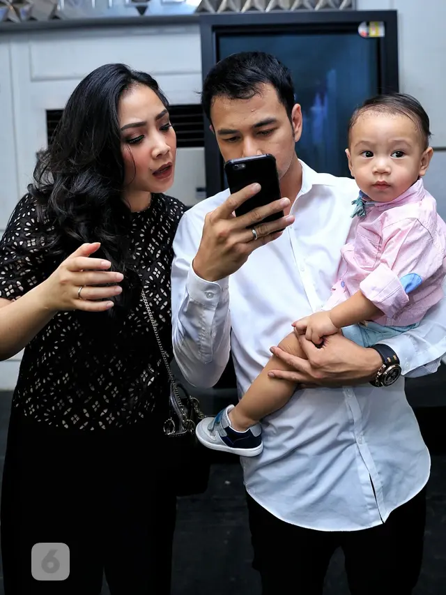 [Bintang] Raffi Ahmad dan Nagita Slavina