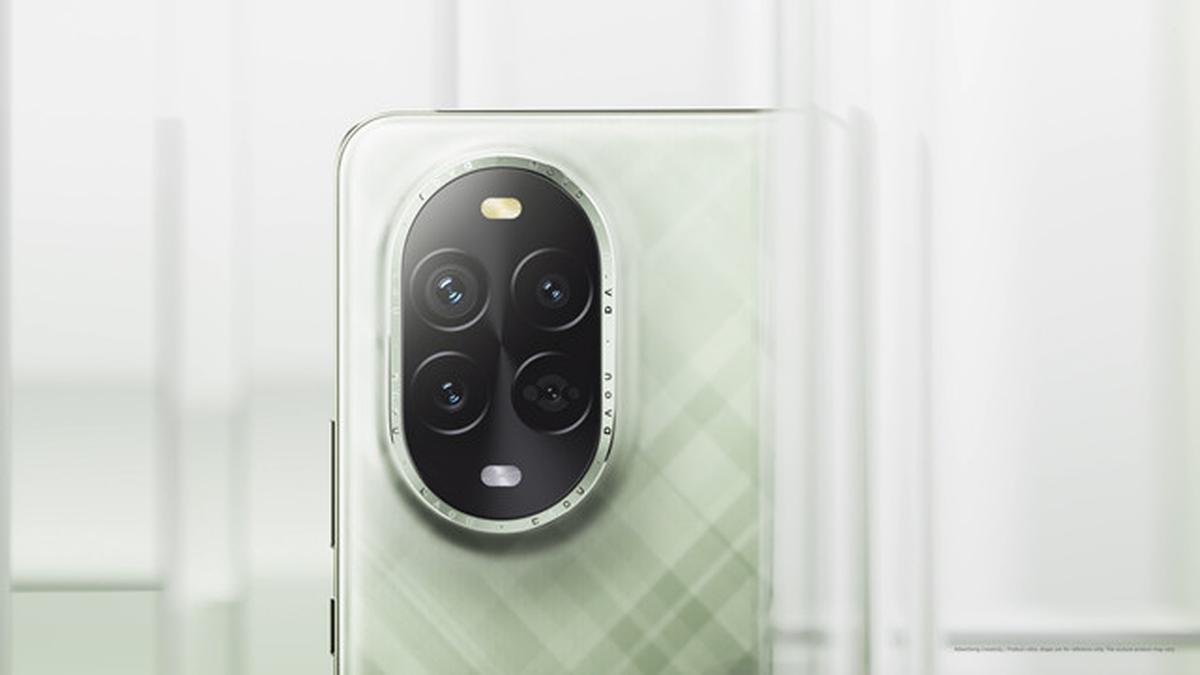 Dapatkan Sekarang, HUAWEI nova 13 Pro Dual Selfie Camera &amp; Flagship Level Rear Camera