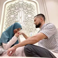 Momen Lebaran artis,&nbsp;Teuku Wisnu dan Shireen Sungkar (Instagram/teukuwisnu)