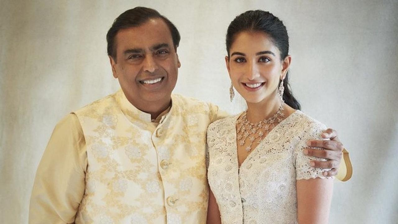 6 Gaya Glamor Calon Mantu Orang Terkaya di Dunia Mukesh Ambani, Radhika Merchant di Rangkaian Pesta Pra Nikah