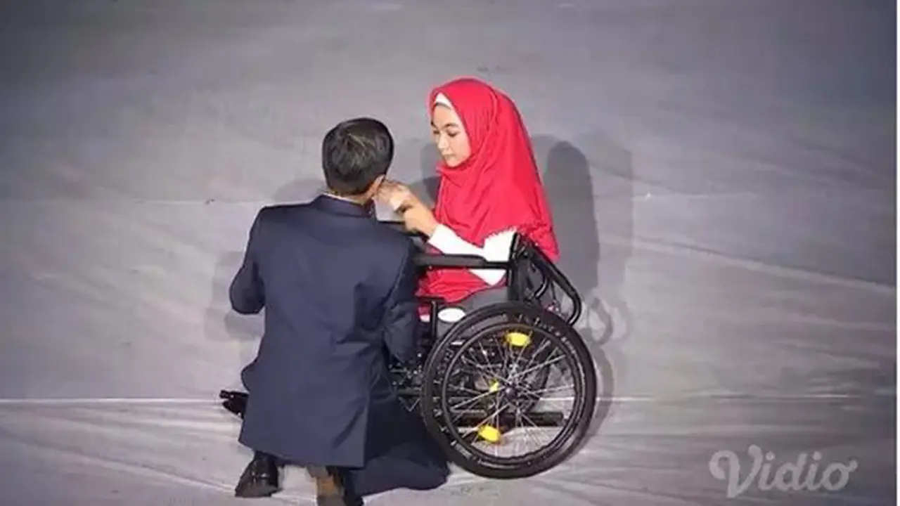 Bulan bersama Presiden Joko Widodo./Copyright vidio.com