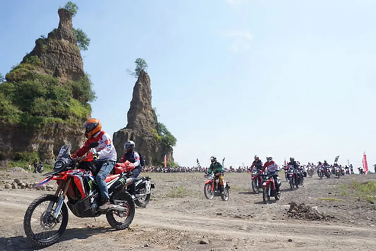 Keseruan Honda Adventure Days 2019 Melewati Destinasi Keren dan Menantang di Pulau Jawa