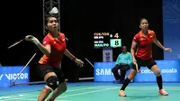 Ganda putri Indonesia, Greysia Polii/Nitya Krishinda Maheswari, kala beraksi di babak pertama Malaysia Terbuka Super Series Premier 2016, Rabu (6/4/2016). (Bola.com/PBSI)