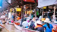 Kota Bangkok dianggap oleh sebagian wisatawan sebagai kota paling bau di dunia, akibat aroma yang dikeluarkan oleh buah durian yang dianggap terlalu menyengat.(Istimewa)