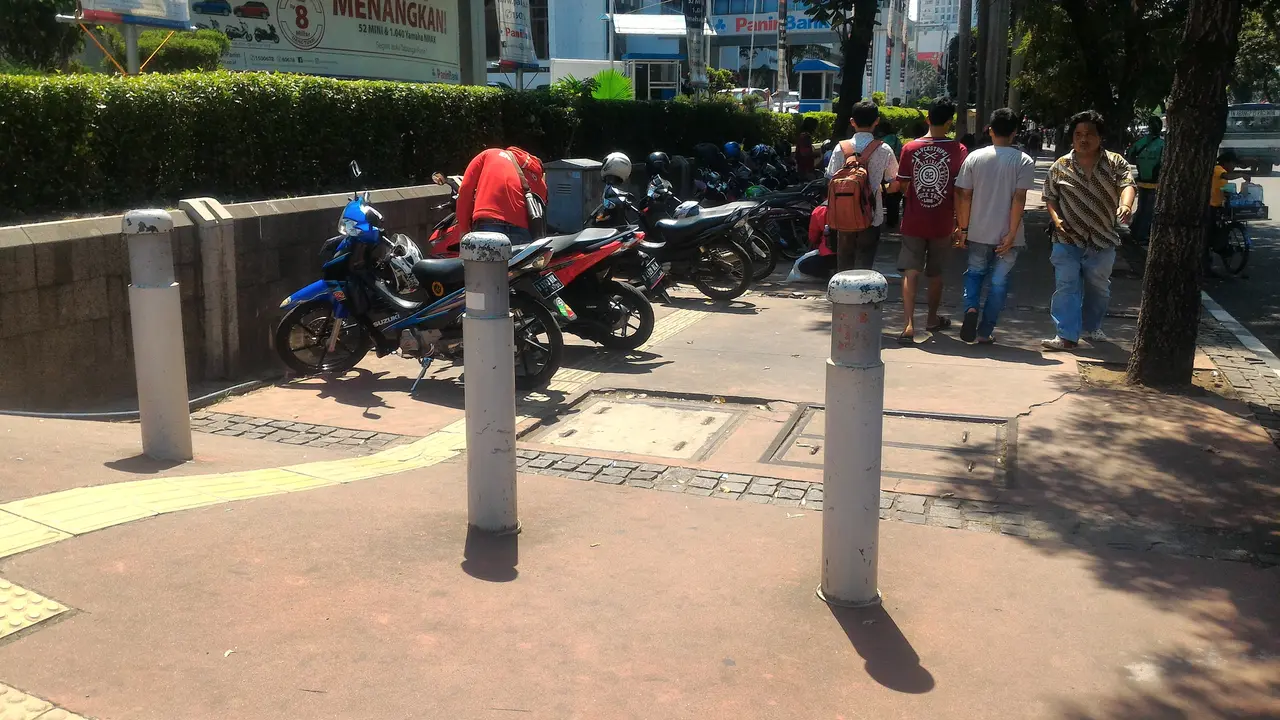 Trotoar Senayan