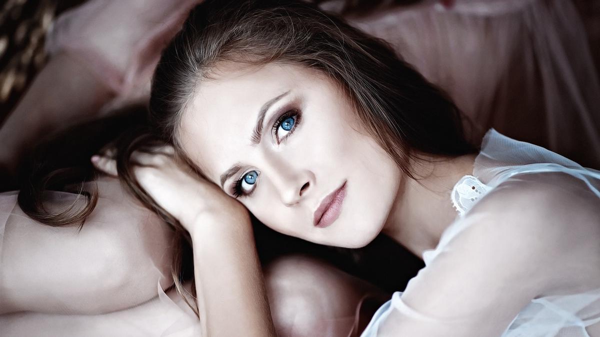 Bukan Hanya Kulit, Rambut Juga Menua! Tips Mengembalikan Kilau Alami