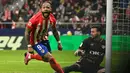 Penyerang Atletico Madrid, Memphis Depay merayakan gol kedua timnya saat pertandingan sepak bola Liga Spanyol antara melawan Rayo Vallecano di Stadion Metropolitano, Madrid pada 31 Januari 2024. (JAVIER SORIANO/AFP)