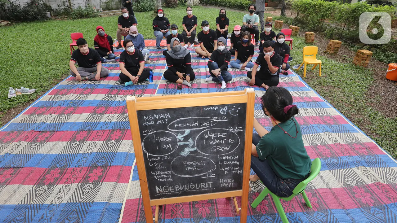 Mengelola Sampah Makanan lewat Program Kompos Kolektif