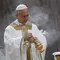 Foto yang diambil dan dibagikan pada tanggal 9 Mei 2025 oleh The Vatican Media ini menunjukkan Paus Leo XIV saat memimpin misa bersama para kardinal di Kapel Sistina, Vatikan. (Handout/Vatican Media/AFP)