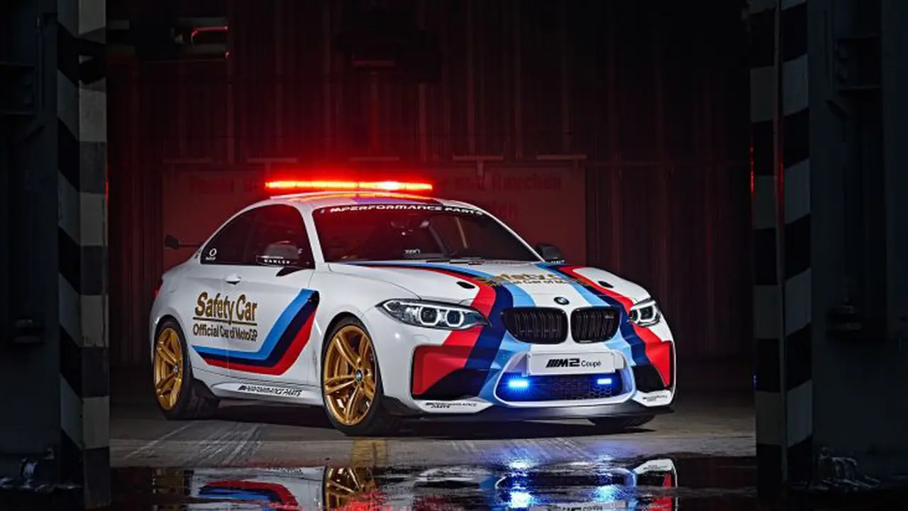 BMW M2 Jadi Pengawal Pembalap MotoGP Musim 2016