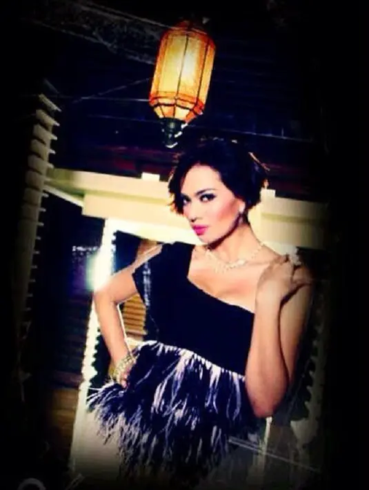 Seperti diketahui, Cathrine Wilson mengawali kariernya sebagai model. Ia tercatat bermain dalam beberapa judul film dan sinetron. (foto: instagram.com/cathrinewilson)