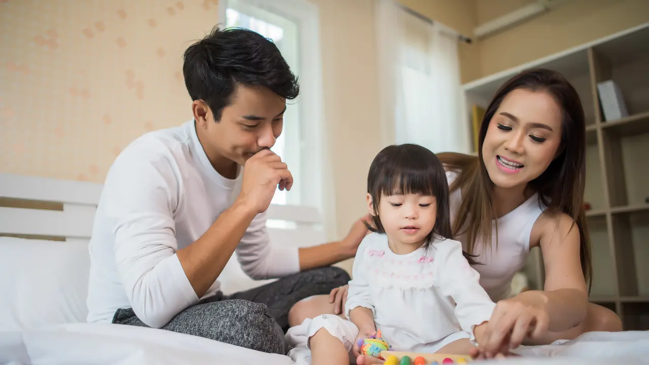 Begini Cara Pasangan Bergantian Mengasuh Anak