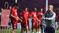 Pelatih Bayern Munchen, Josep Guardiola. (AFP/Karim Jaafar)