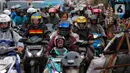 Puncak arus mudik Lebaran Idul Fitri 2023 terjadi pada hari ini. (Liputan6.com/Angga Yuniar)