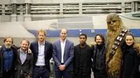 Pemain Star Wars: The Last Jedi bersama Pangeran Harry dan Pangeran William. (Instagram - Kensington Royal)