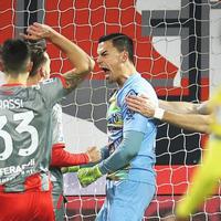 Kiper Timnas Indonesia Emil Audero Makin Bersemangat Usai Catatkan Clean Sheet Lagi di Liga Italia