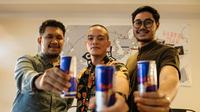 3 Mahasiswa Indonesia Keliling Eropa Hanya Berbekal Minuman Kaleng (Liputan6.com/Novi Nadya)