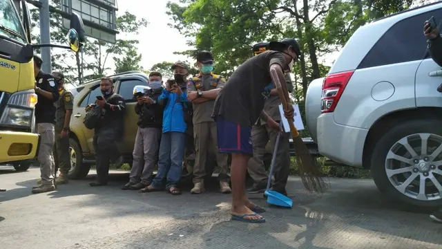 Tim gabungan meningkatkan intensitas razia masker di perbatasan Kota dan Kabupaten Bogor.