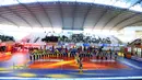 Suasana Pembukaan Proliga 2016 putaran pertama berlangsung meriah dengan marching band dan tarian di GOR Ken Arok, Malang, Jumat (19/2/2016). (Bola.com/Nicklas Hanoatubun)