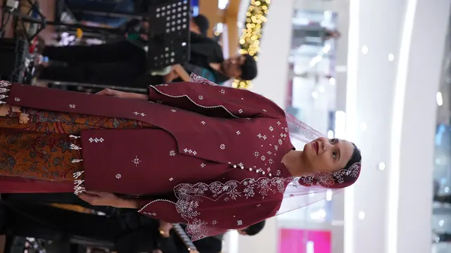 Dari Cahaya Natal hingga Harapan Baru, Glorious Gleam Senayan City Menyapa Akhir Tahun 2025