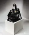Tas Hermes Birkin pertama milik Jane Birkin akan dilelang. Intip sejarah serta spekulasi artis yang akan mengikuti lelang. [@sotheby/x].