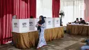 Sebanyak 204.807.222 warga Indonesia yang terdaftar dalam Daftar Pemilih Tetap (DPT) Pemilu 2024. (Liputan6.com/Angga Yuniar)