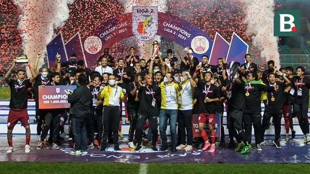 Foto: Dua Gol Irfan Bachdim Bawa Persis Solo Juara Liga 2 2021 usai Bungkam Rans CiLegon FC 2-1