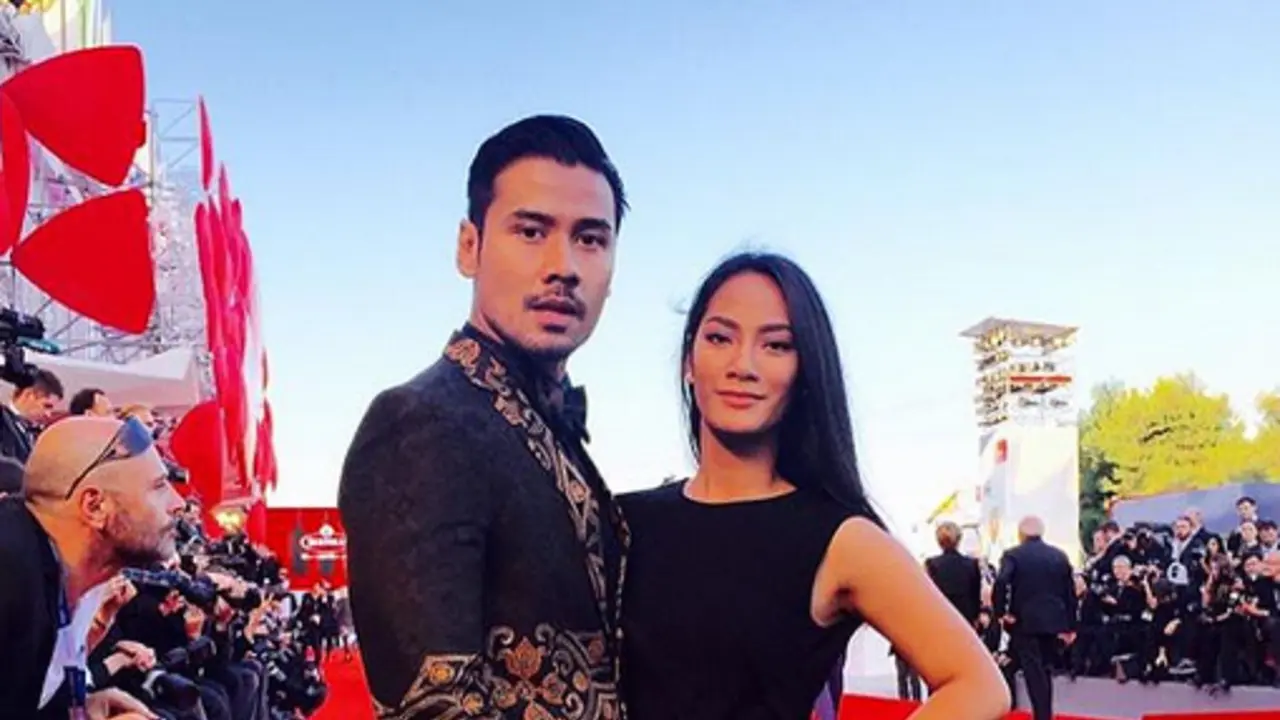 [Bintang] Chicco Jerikho dan Tara Basro