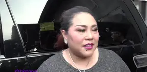 Nunung akan menghabiskan liburan menjelang tahun barunya bersama keluarga di Solo. Dikarenakan hanya mendapat liburan selama lima hari, keinginan Nunung untuk berkunjung ke Eropa, harus ditunda.