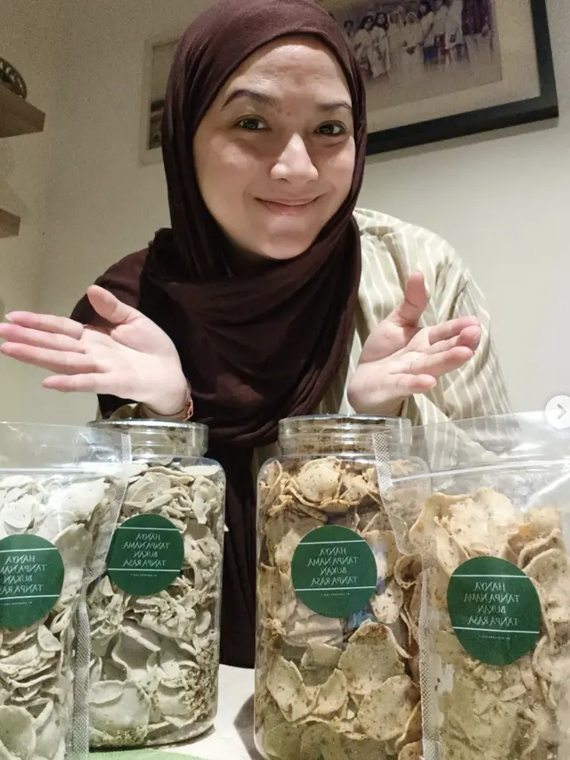 Gaya Hijab Andhara Early yang Simpel tapi Tetap Modis