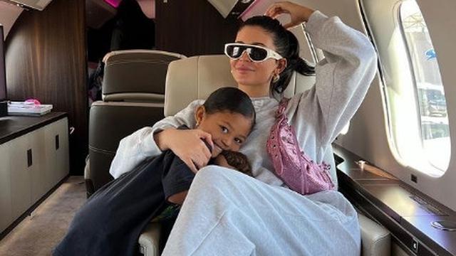 Kylie Jenner dan Stormi Webster