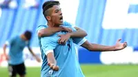 Milan dan Barca Berebut Pemain Muda Uruguay