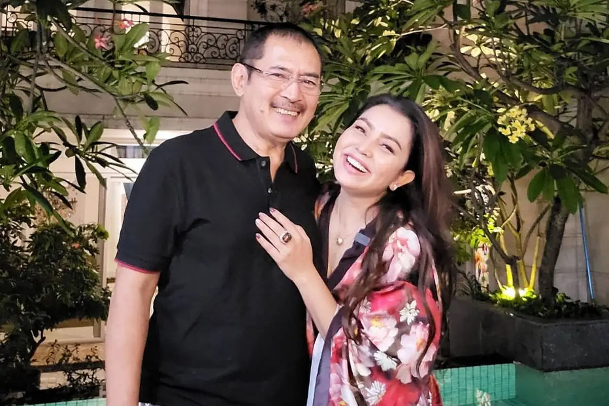 Mayangsari dan Bambang Trihatmodjo.