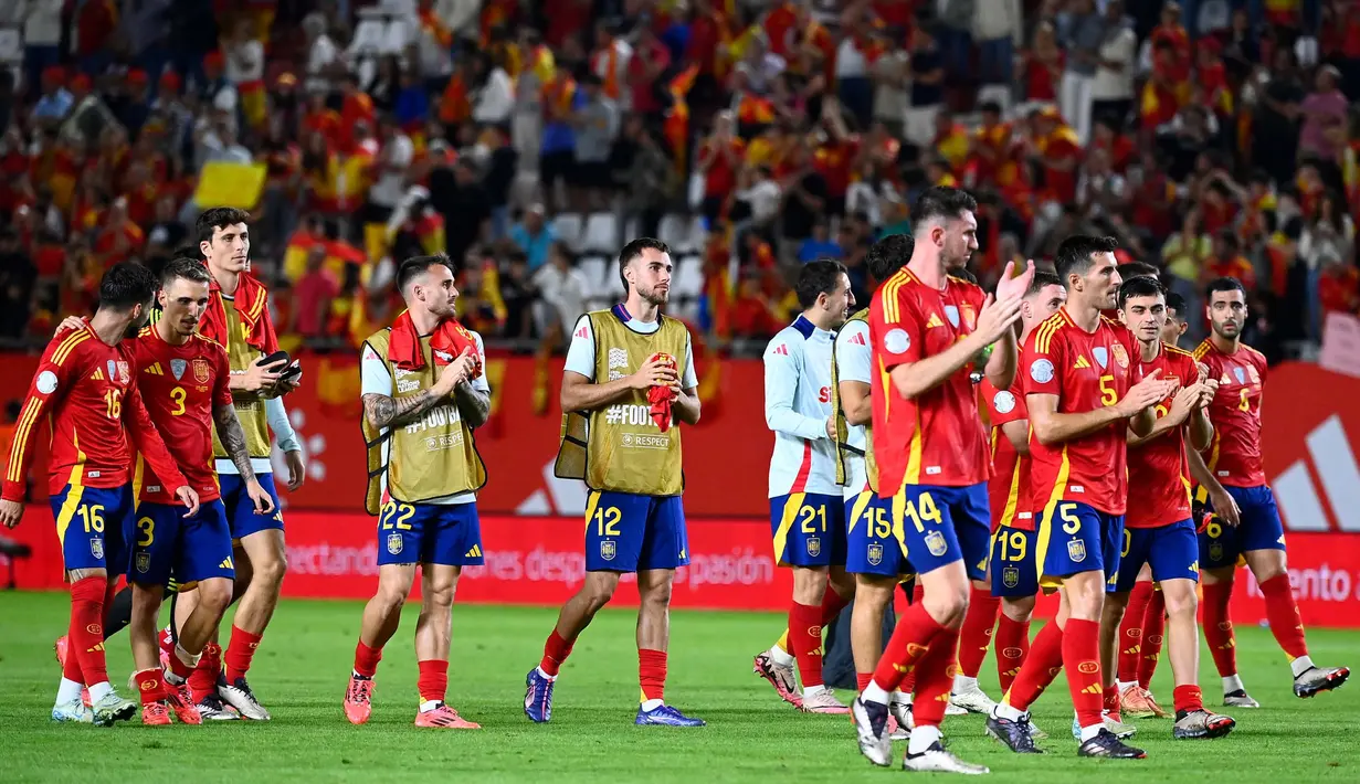 Kemenangan atas Denmark mengantar Spanyol mengambil puncak klasemen Grup A4 UEFA Nations League 2024/2025 dengan tujuh poin atau unggul satu poin atas Denmark. (JOSE JORDAN/AFP)