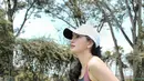 Sebagai penyuka olahraga, artis cantik Valerie Tifanka bikin netizen kagum saat mengunggah punggung seksinya di sela- sela bermain tenis lapangan.( Instagram.com/valtifanka)