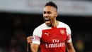 1. Pierre-Emerick Aubameyang (Arsenal) - 10 Gol (1 Penalti). (AFP/Adrian Dennis)