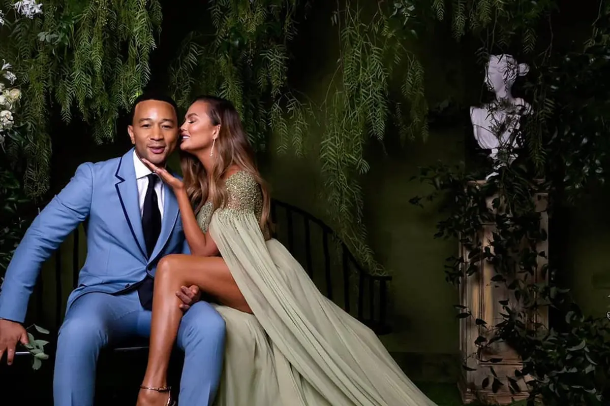 [Fimela] Chrissy Teigen dan John Legend