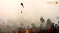 [VIDEO] Helikopter Dikerahkan Padamkan Kebakaran Hutan Riau
