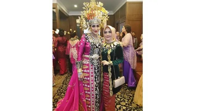 6 Potret Terbaru Eddies Adelia, Pemeran Pocong Mumun yang Cantik Memesona