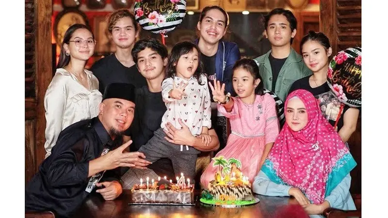 7 Potret Kebersamaan Al,El,Dul dengan Ali, Putra Bungsu Ahmad Dhani