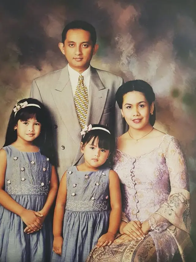 Keluarga Maudy Ayunda