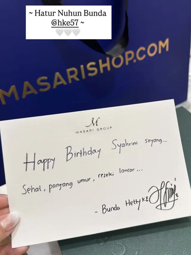 Kado ultah Syahrini ke-45. [IG: @princessyahrini]