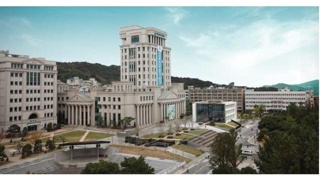 Universitas Dunia Ini Punya Mata Kuliah Bahasa Indonesia