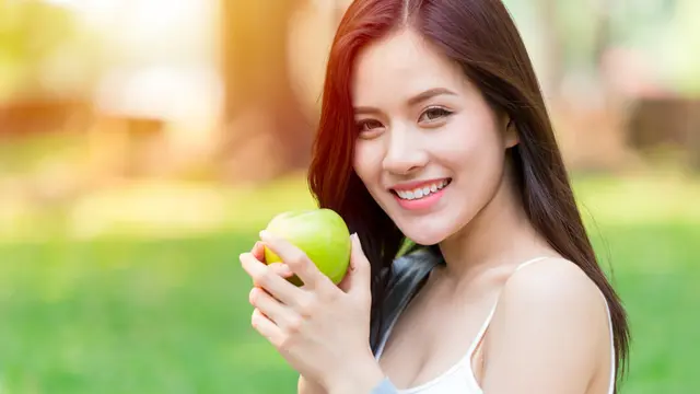 Miliki Rambut Tebal dan Kuat, Simak Trik Khusus Merawatnya